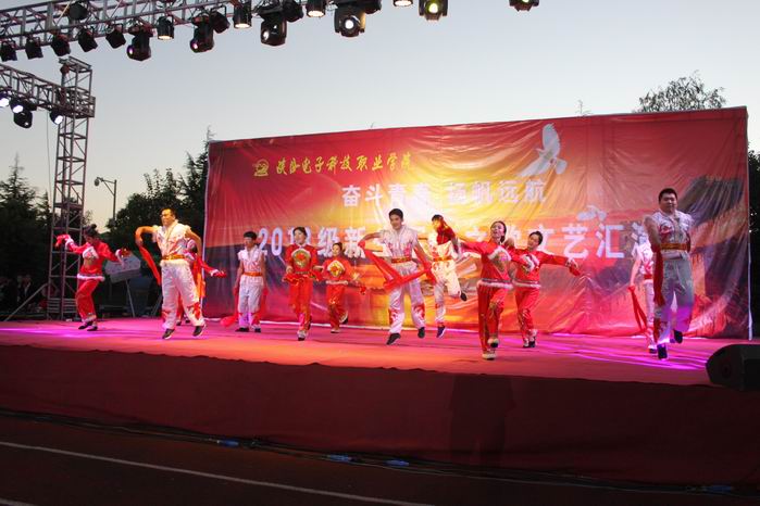 1536400520505150.jpg 调整大小 照片 075.jpg