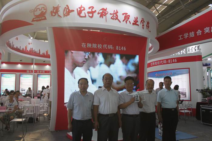 1532682860512551.jpg 调整大小 照片 163.jpg